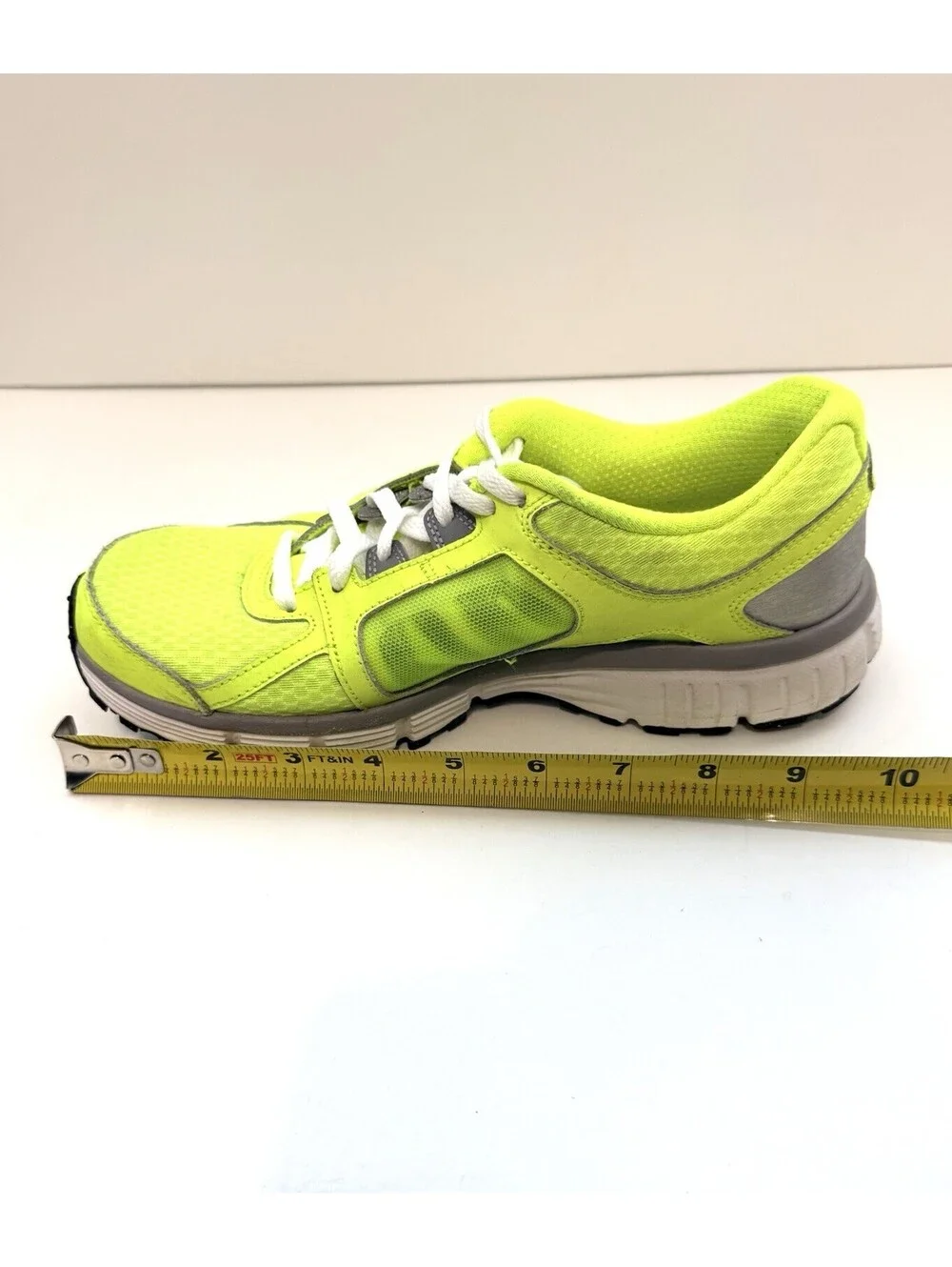 Nike Dual Fusion ST 2 Volt Running Shoes Big Kids 5.5Y EU 38 Neon Yellow